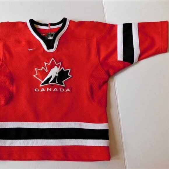 Team Canada Nike Hockey Jersey | Toddler - Picture 3 of 10